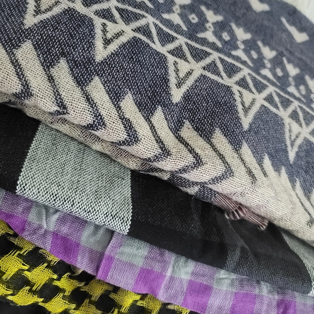 Scarves Bundle - Picture 2 of 7